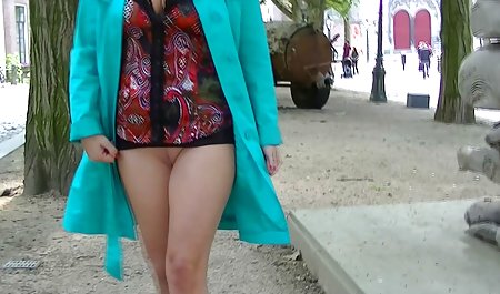 لزبین جذاب داشتن رابطه جنسی در زیر آب