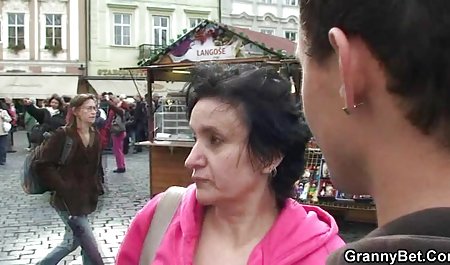 سبزه بیدمشک ساخته شده آشپزخانه به دوست پسر او