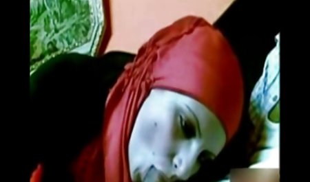 جوجه داغ با نشاط انگشت ویبراتور صورتی و به پایان می رسد