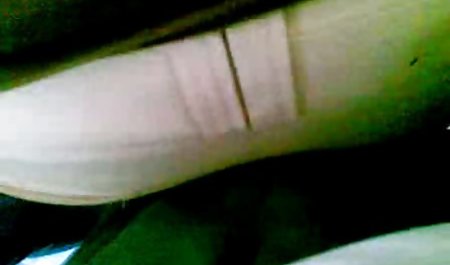 فروشنده لباس زیر زنانه کمک کرد, با یک خرید و, در,